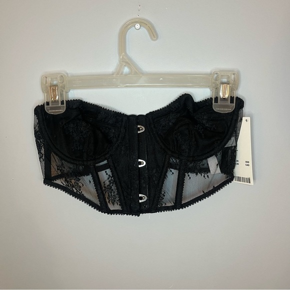Urban Outfitters Out From Under Firecracker Black Lace Cropped Corset Top M NWT - Picture 4 of 15